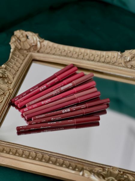 Олівець для губ Bogenia Lip Liner BG500, 001 Fiery Ruby, 0.78 г 7000 фото