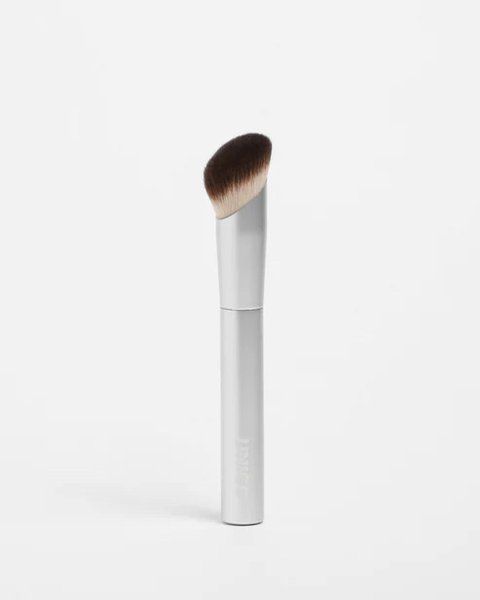 Скошений пензлик для нанесення рум&rsquo;ян та контурингу UNICO MAKEUP BRUSH blush & contouring 1114 фото